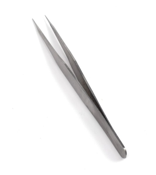 Straight and Precision Clamp for Model Making