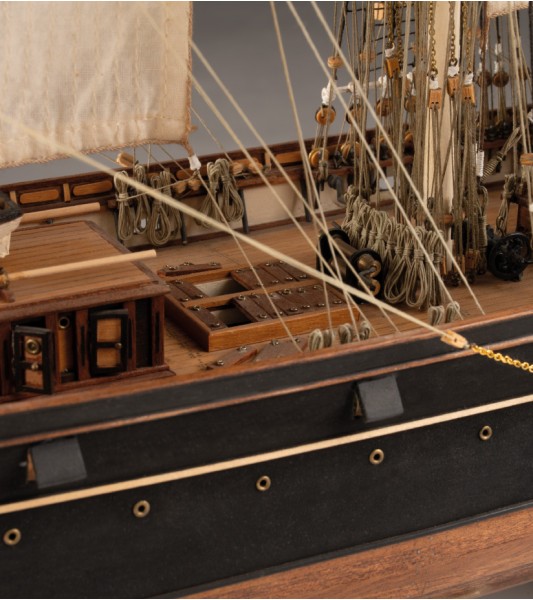 CUTTY SARK Tea Clipper 1:84 Wooden Model Ship