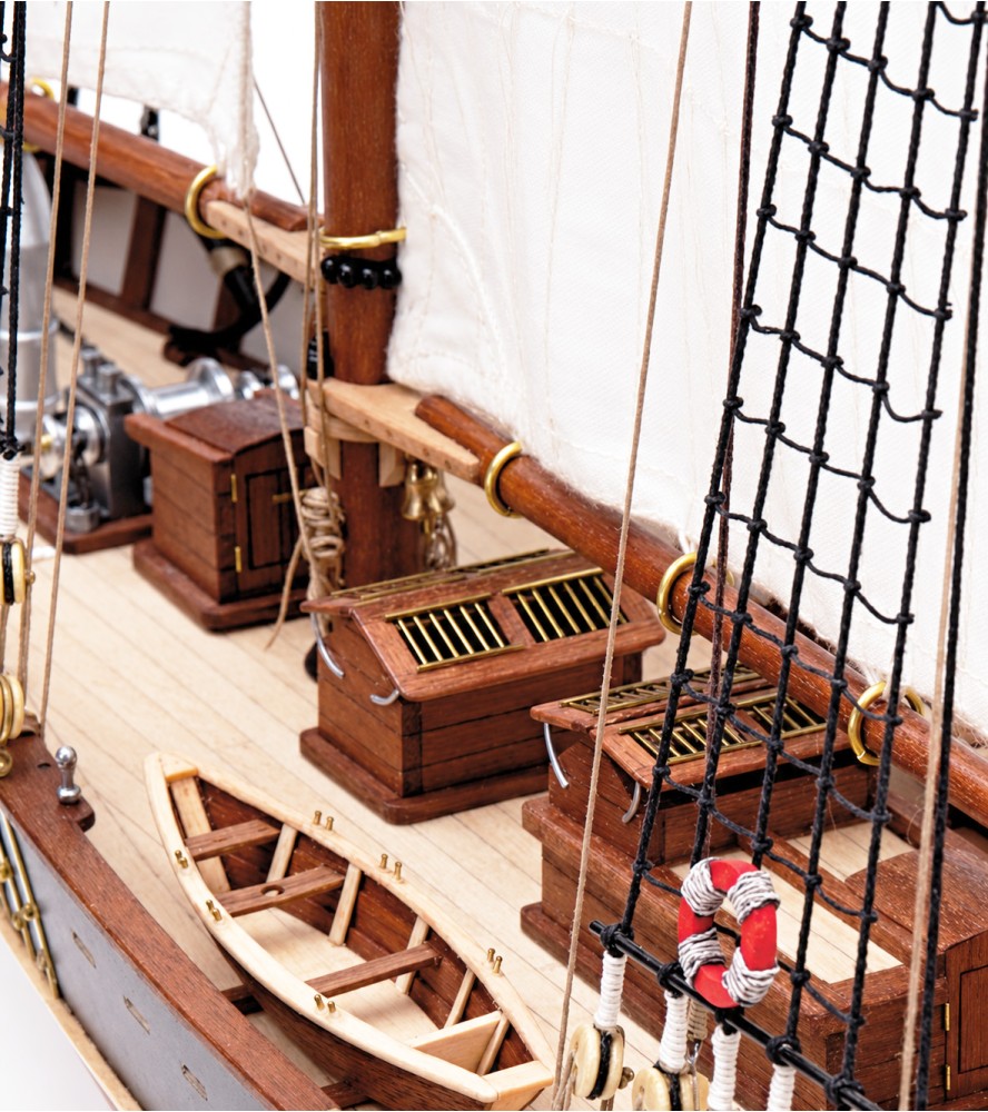 Bluenose II. Pacote Regalo com Modelo, Tintas e...